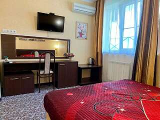 Гостиница Ледис Сочи Двухместный номер с 1 кроватью или 2 отдельными кроватями-4