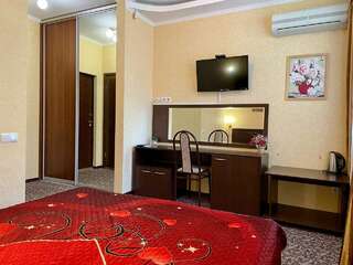 Гостиница Ледис Сочи Двухместный номер с 1 кроватью или 2 отдельными кроватями-3